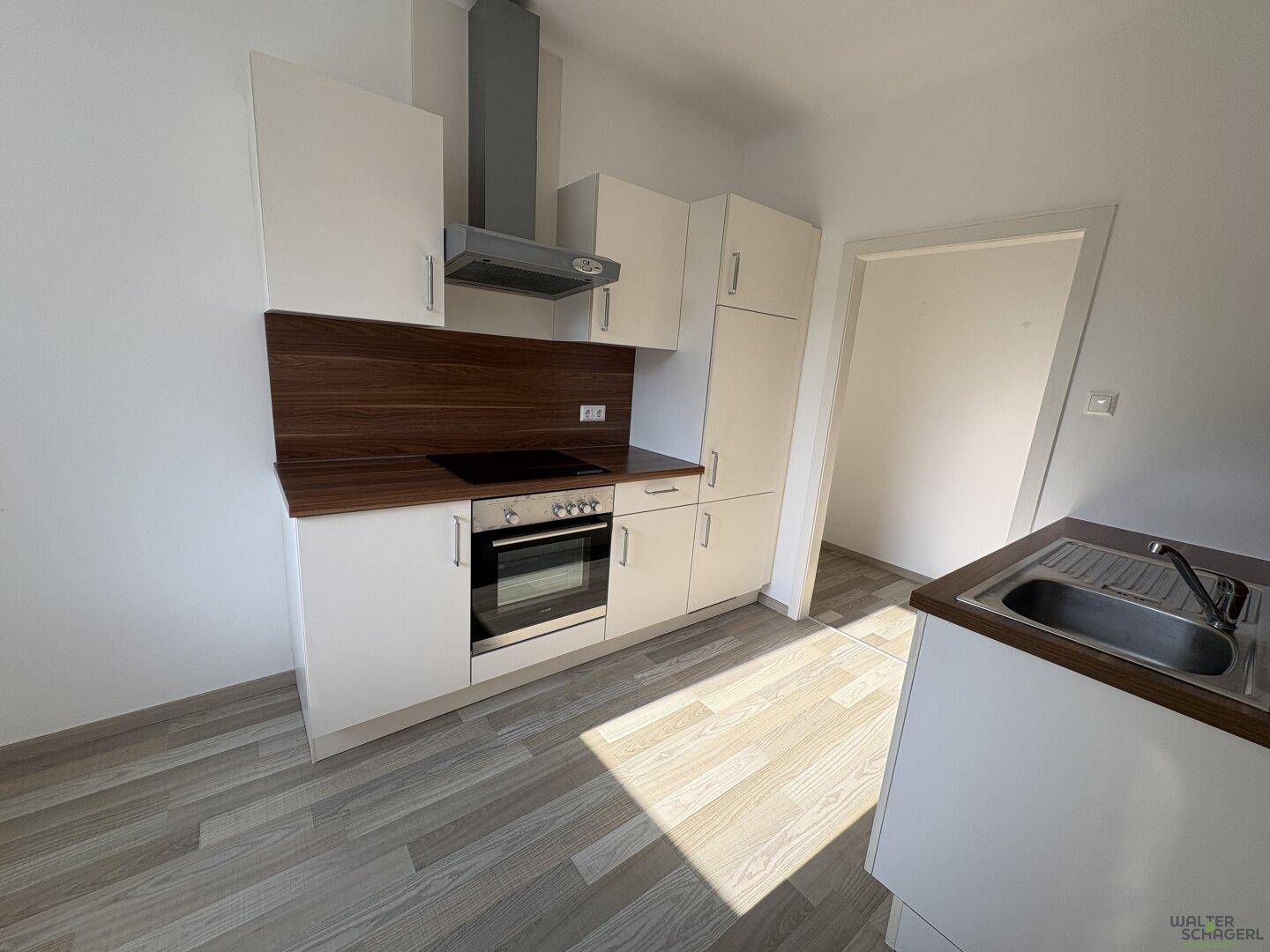 Helle 2 Zimmer Wohnung - Ansicht 2