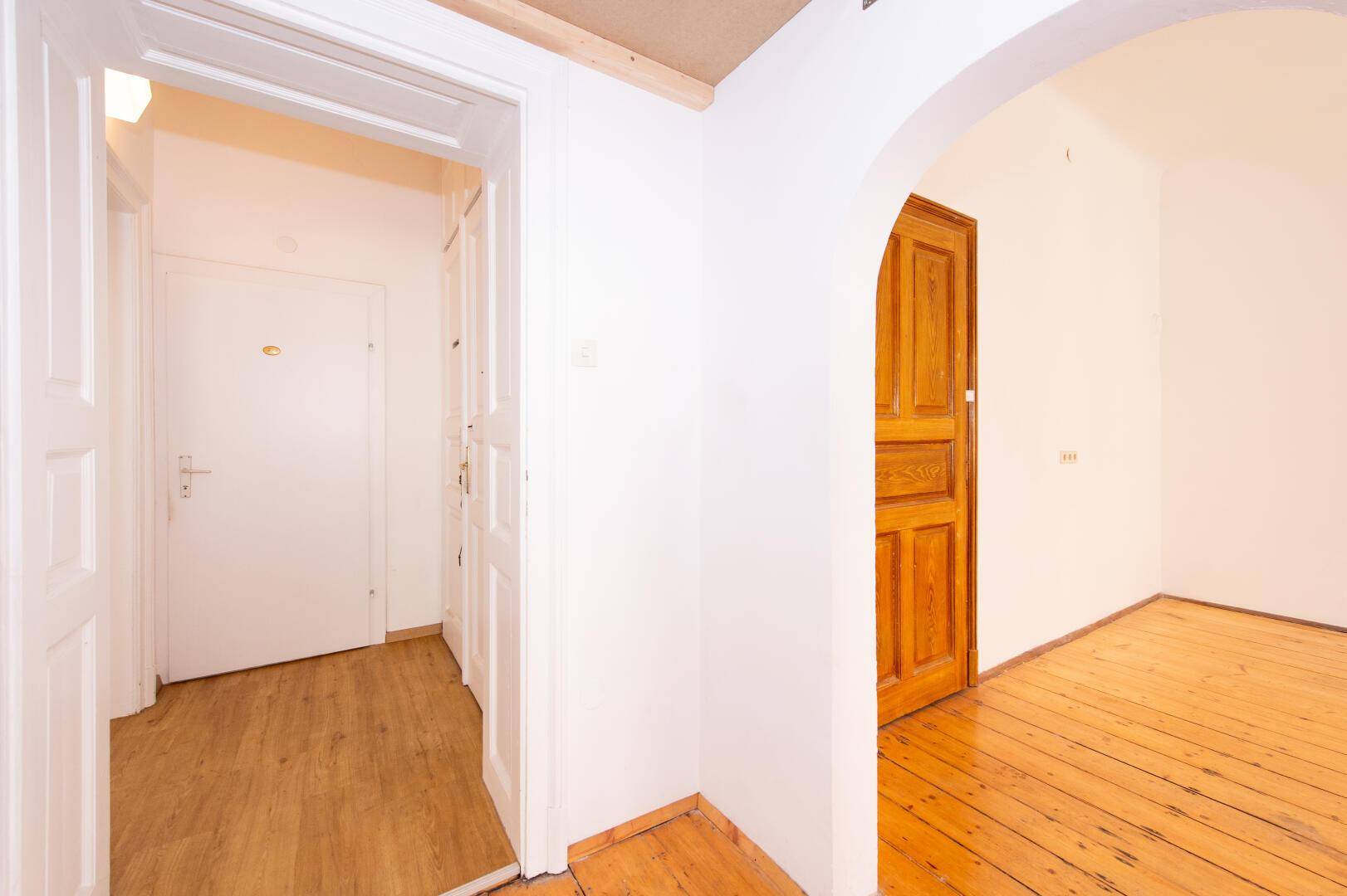 Josef Huber Gasse-16