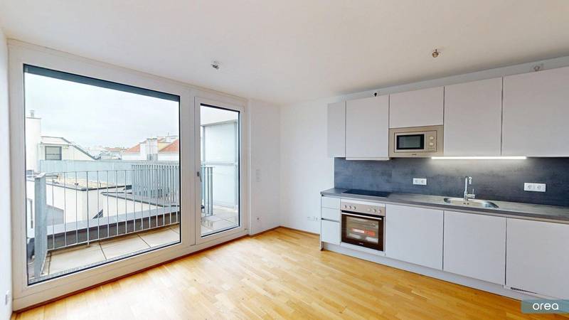 2-Room Attic Flat with Balcony, 40 m², Favoriten, Favoriten