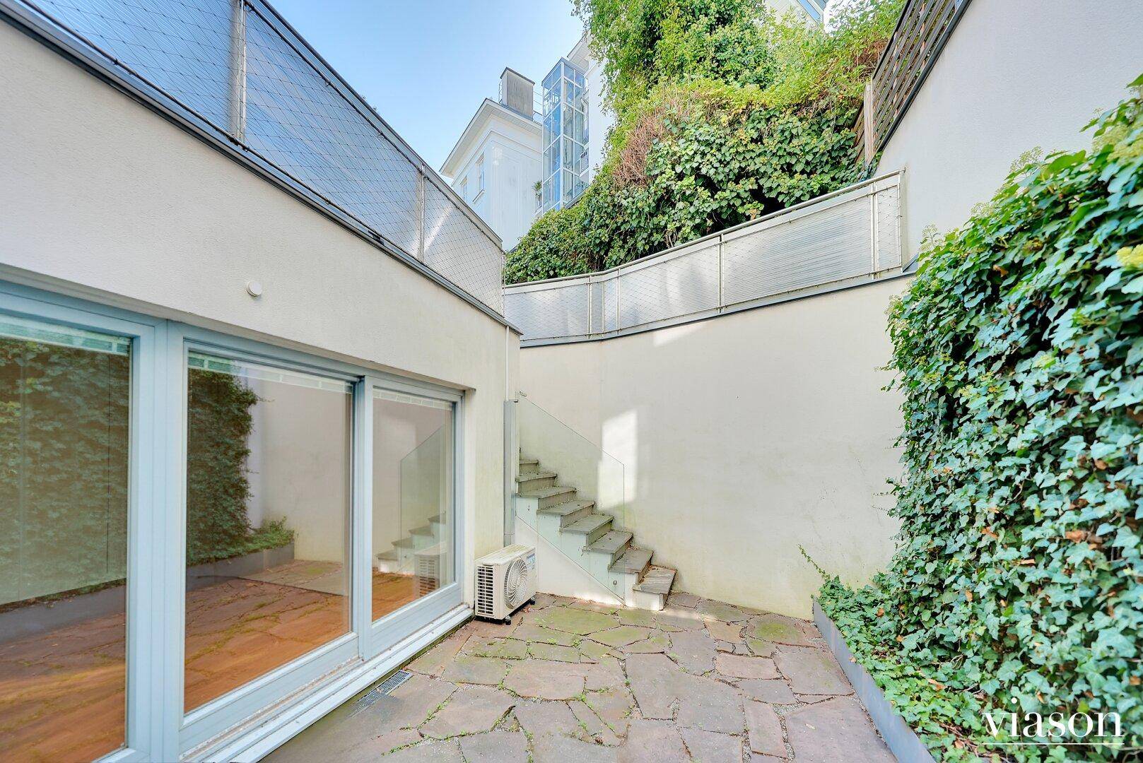 Terrasse KG