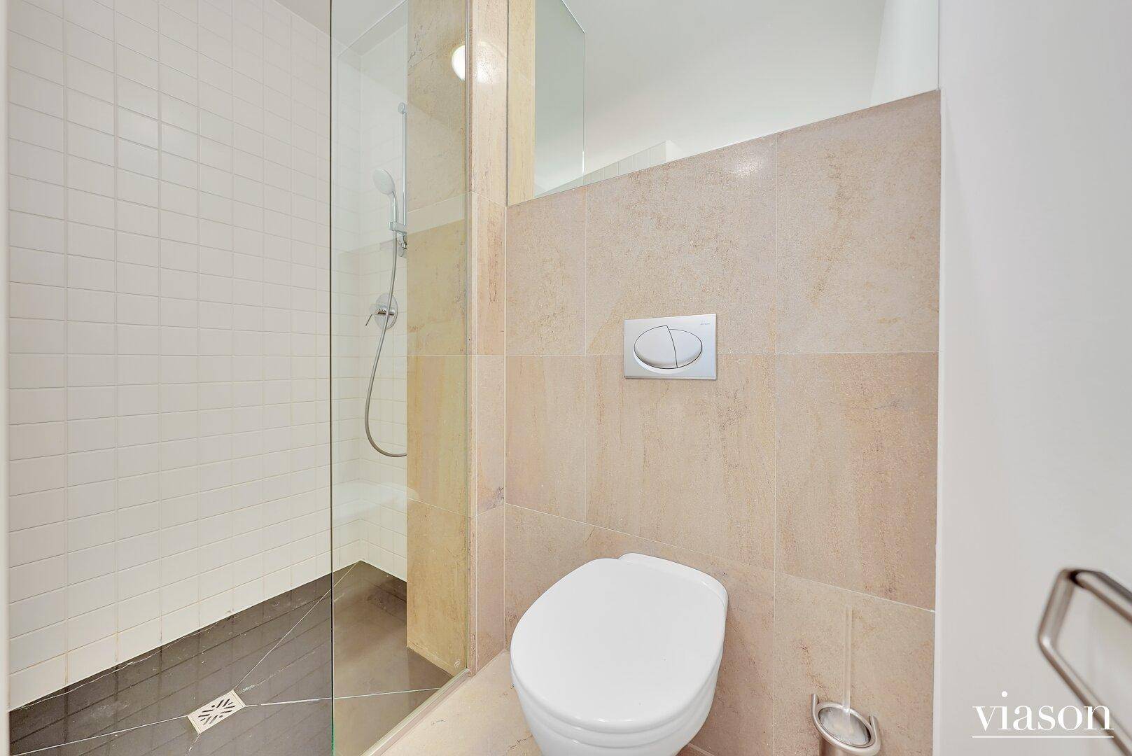 Badezimer KG