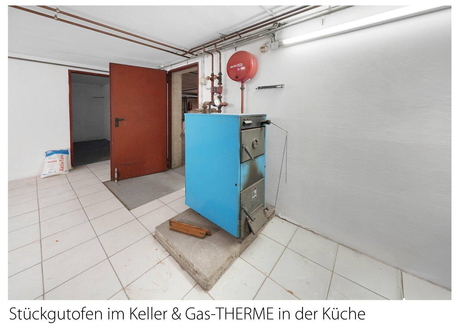 Kellerraum mit Stückgutofen und Gas-Therme, bereit für die Heizungsinstallation.
