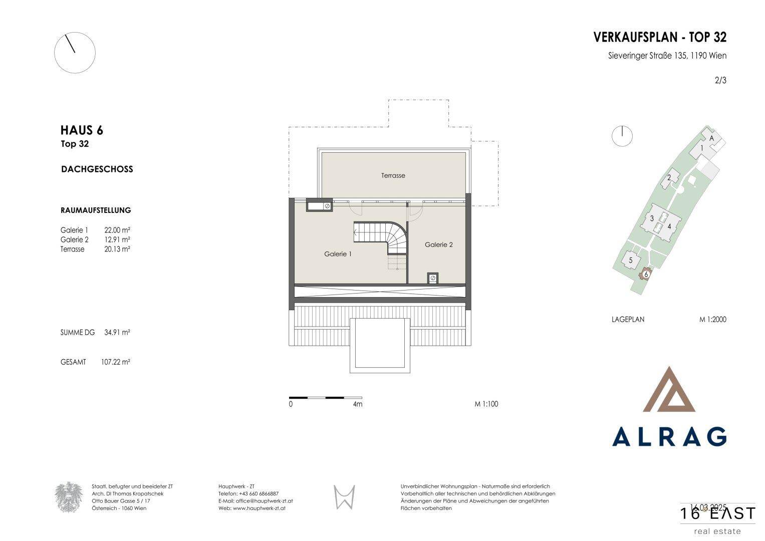 Grundriss des Dachgeschosses mit Galeriebereichen und einer großen Terrasse, zeigt die obere Ebene.
