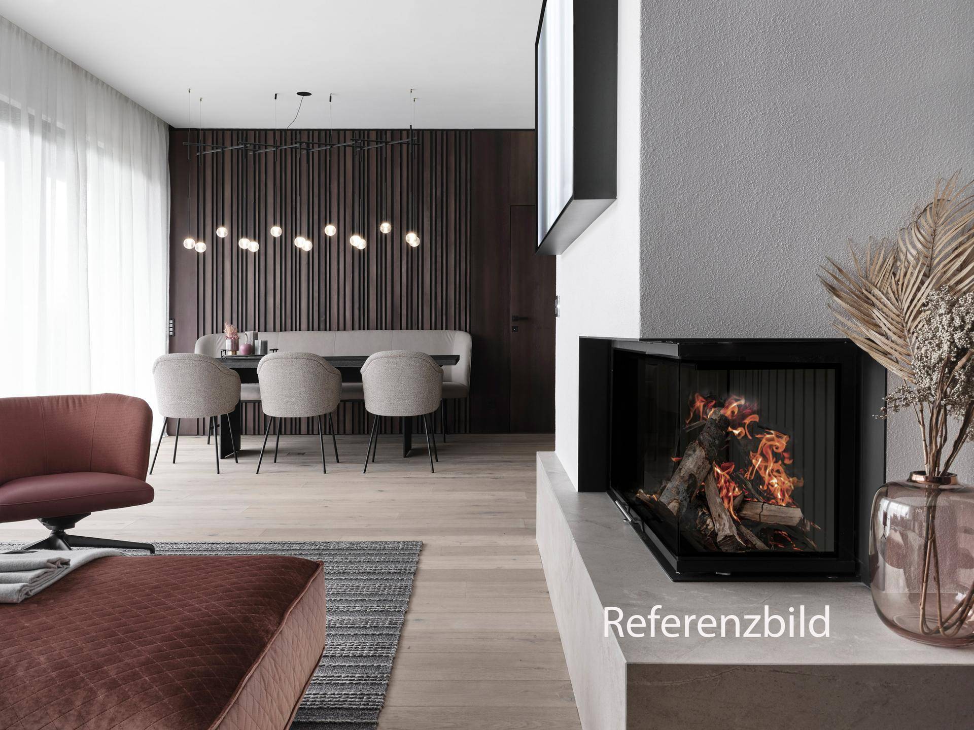 Moderner Wohn- und Essbereich mit elegantem Kamin, Holzwandverkleidung und stilvoller Beleuchtung.