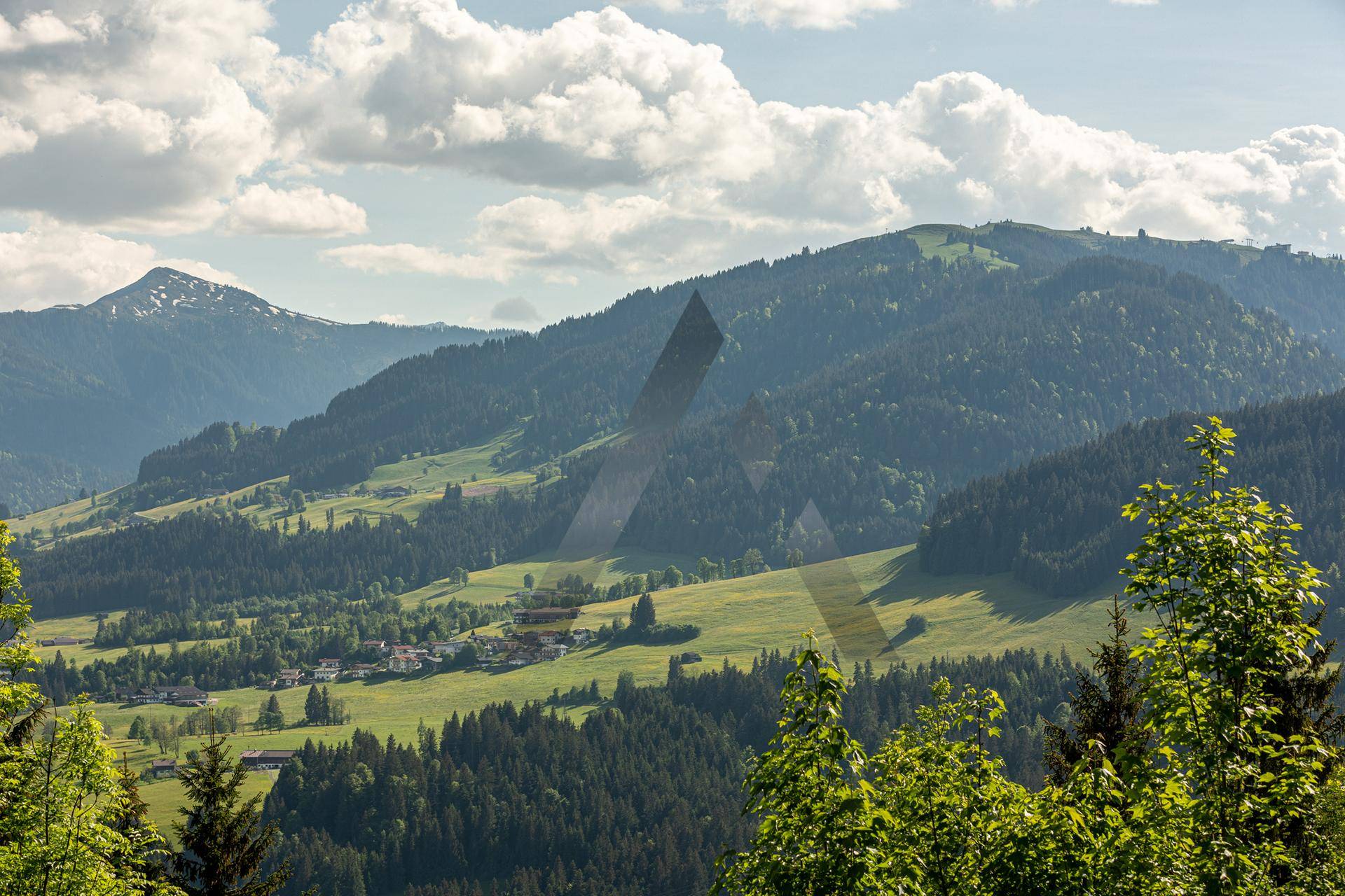 Grundstück mit Baugenehmigung in einzigartiger Sonnen- &amp; Panoramalage - Ansicht 5