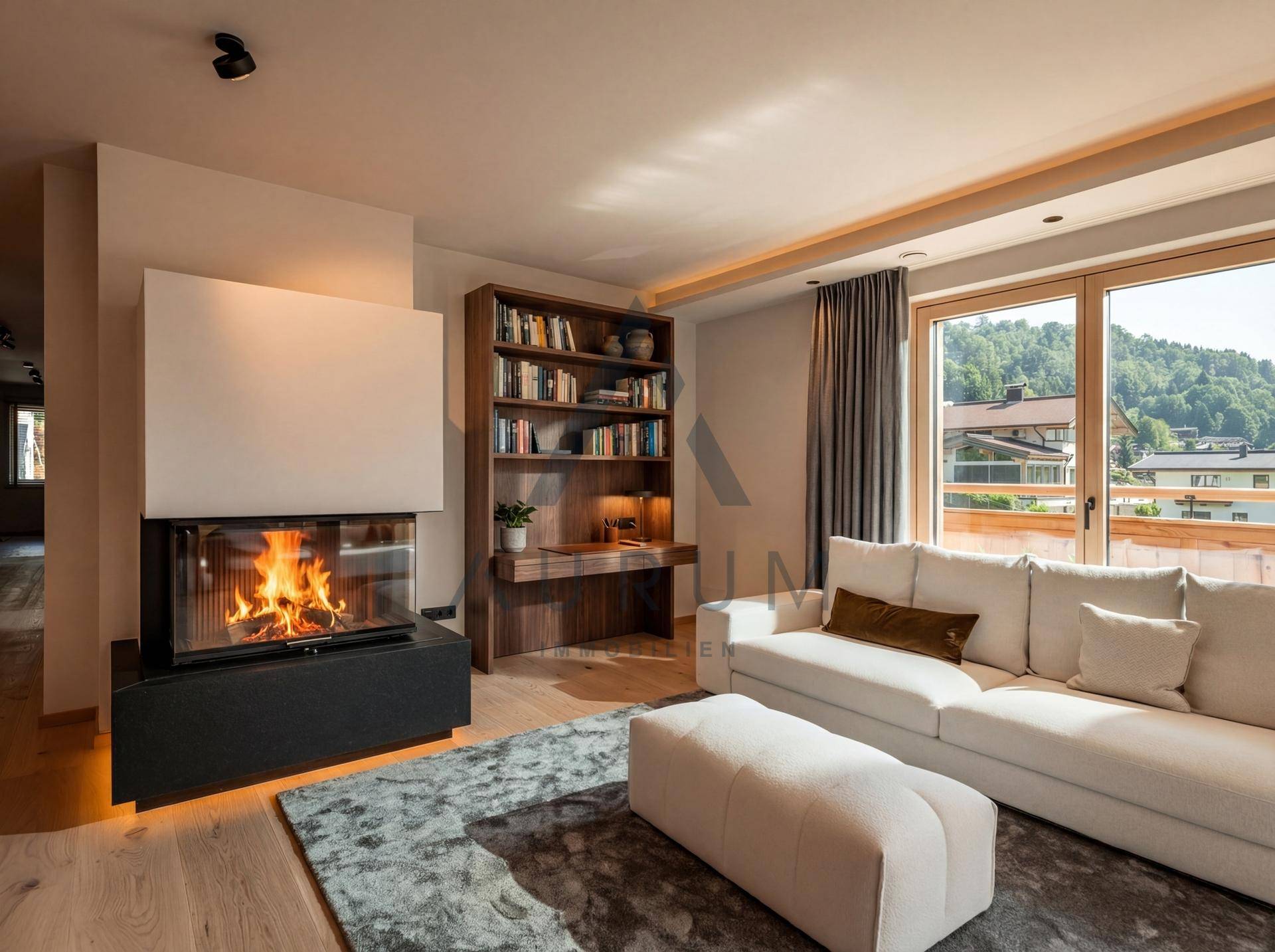 Gemütliches Wohnzimmer mit modernem Kamin, Holzboden und integriertem Bücherregal.