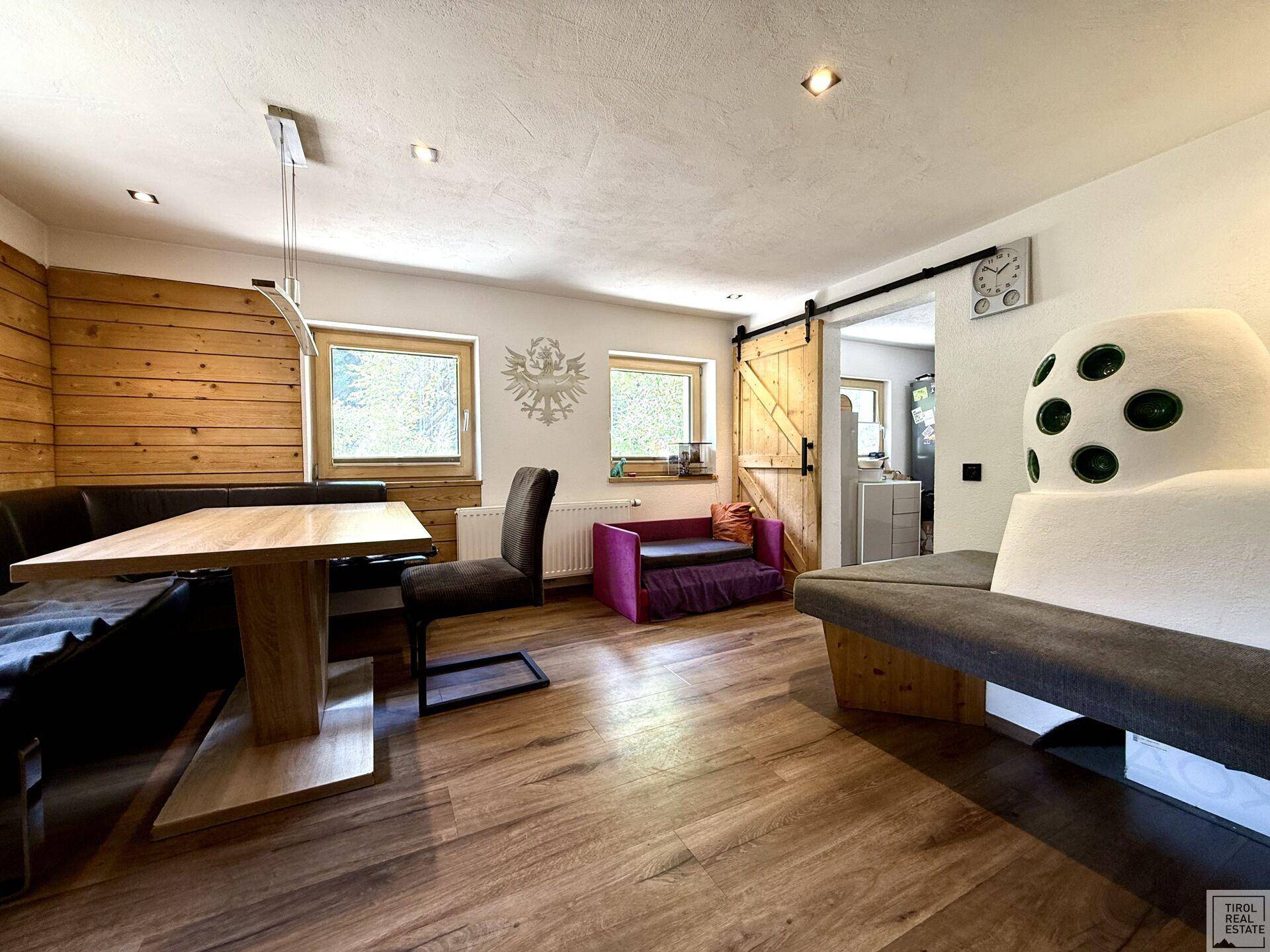 Am Eingang des Paznauntals - Saniertes Haus mit Ferienwohnung &amp; Potenzial - Ansicht 4