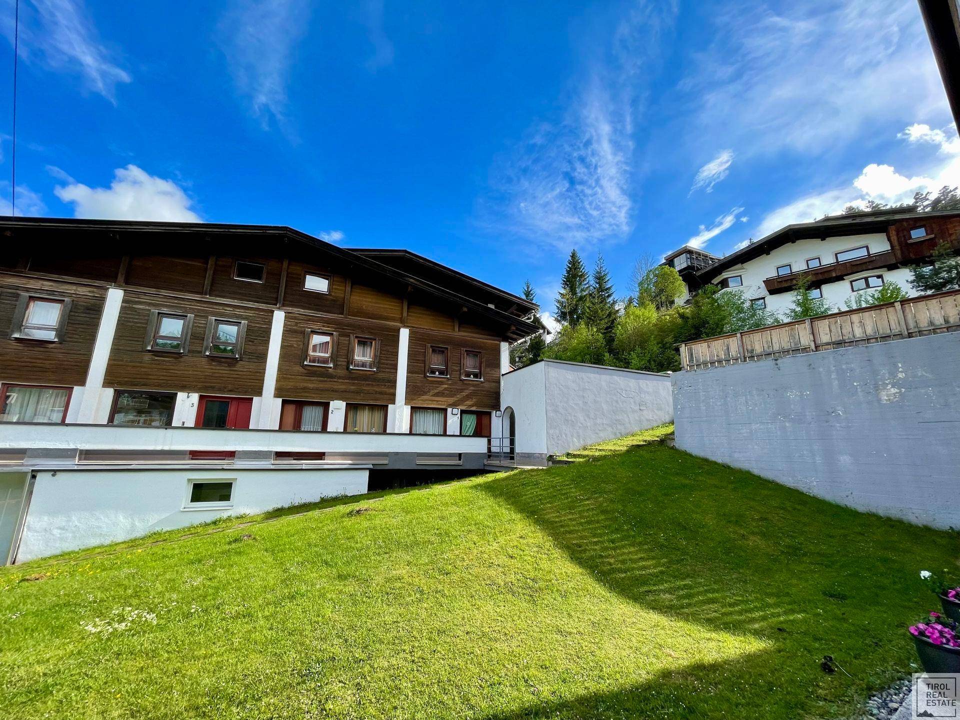 Ausblick von Terrasse mit Allgemeingarten