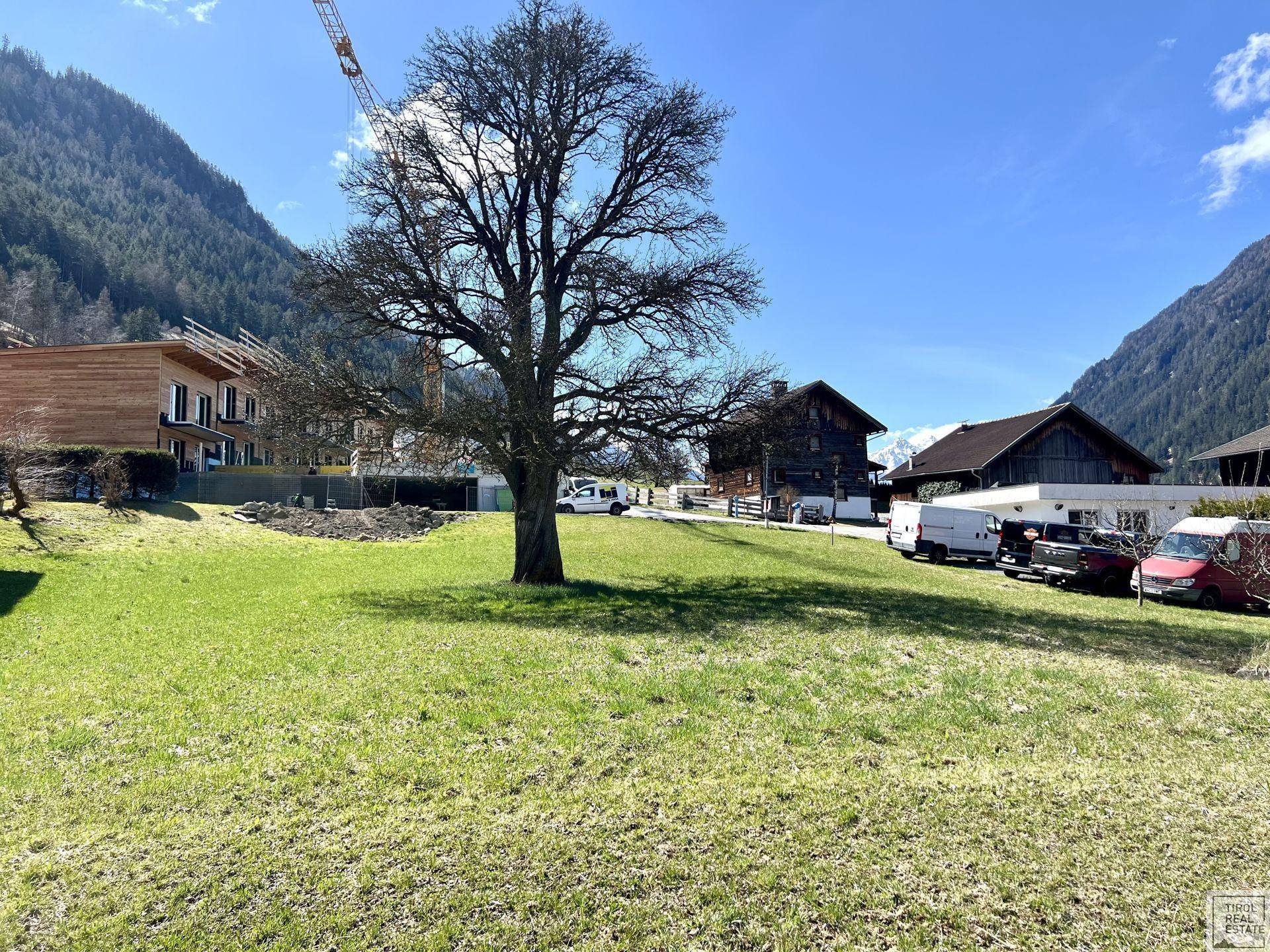 RESERVIERT!!! Baugrundstück mit 548 m² und Süd-Ausrichtung, voll erschlossen, Zufahrt gesichert! - Ansicht 5