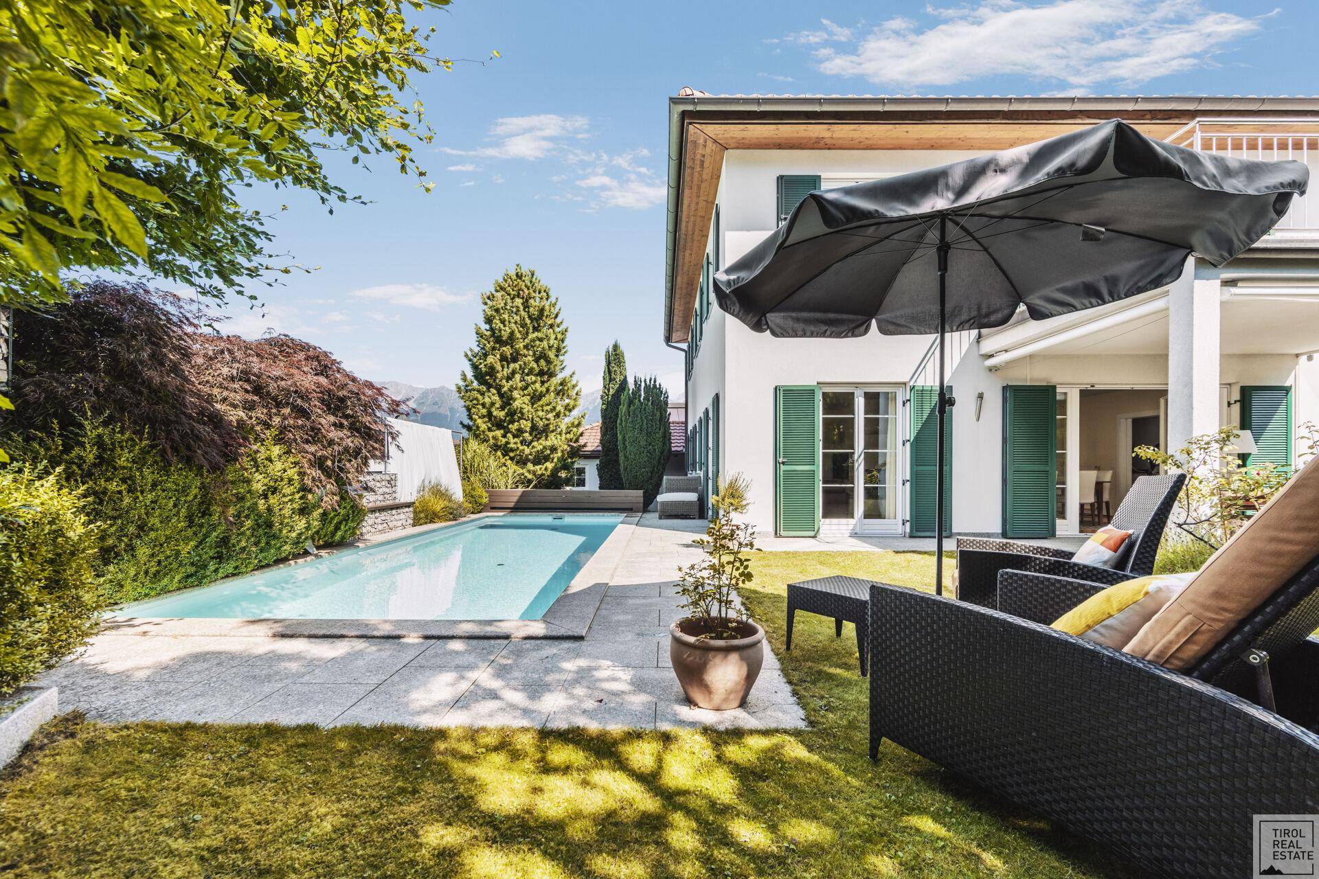 Sistrans_Pool