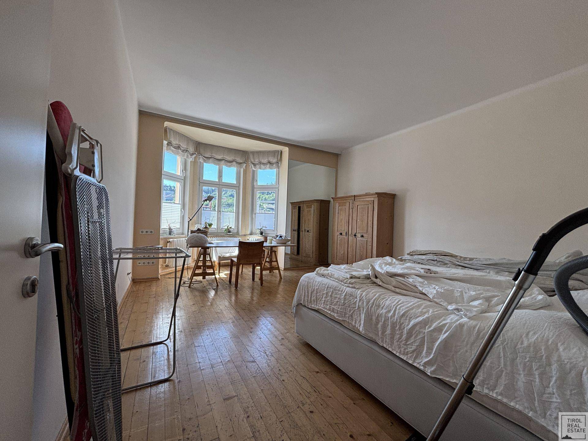 Schlafzimmer 1
