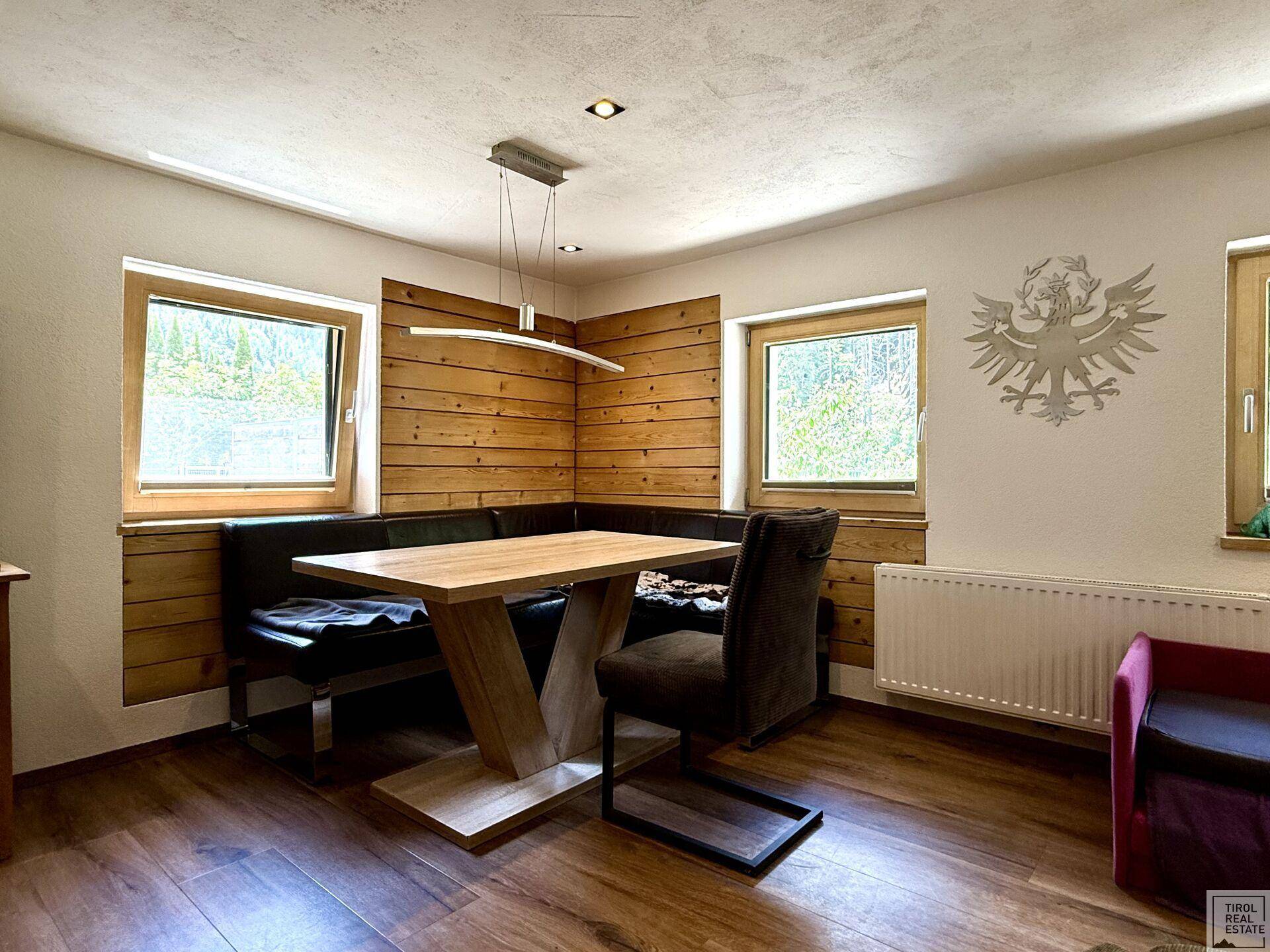 Am Eingang des Paznauntals - Saniertes Haus mit Ferienwohnung &amp; Potenzial - Ansicht 6