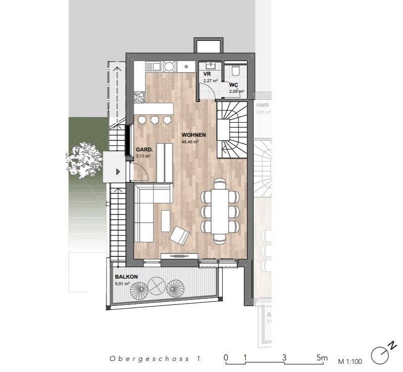 Grundriss des Obergeschosses mit offenem Wohnbereich, Küche, WC und großem Balkon.