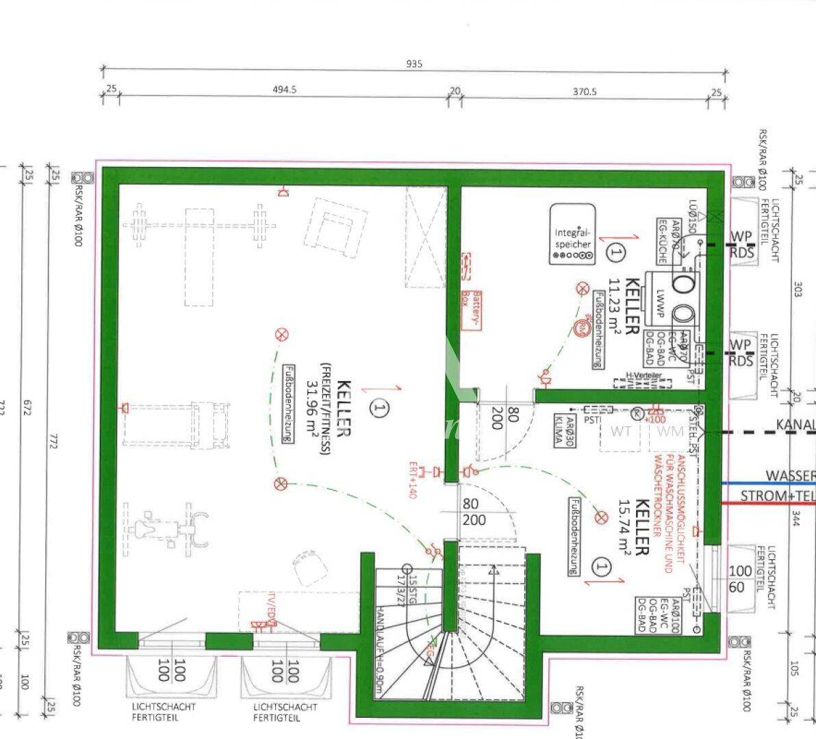Grundriss des Kellergeschosses mit Fitnessbereich, Abstellraum und Technikraum.