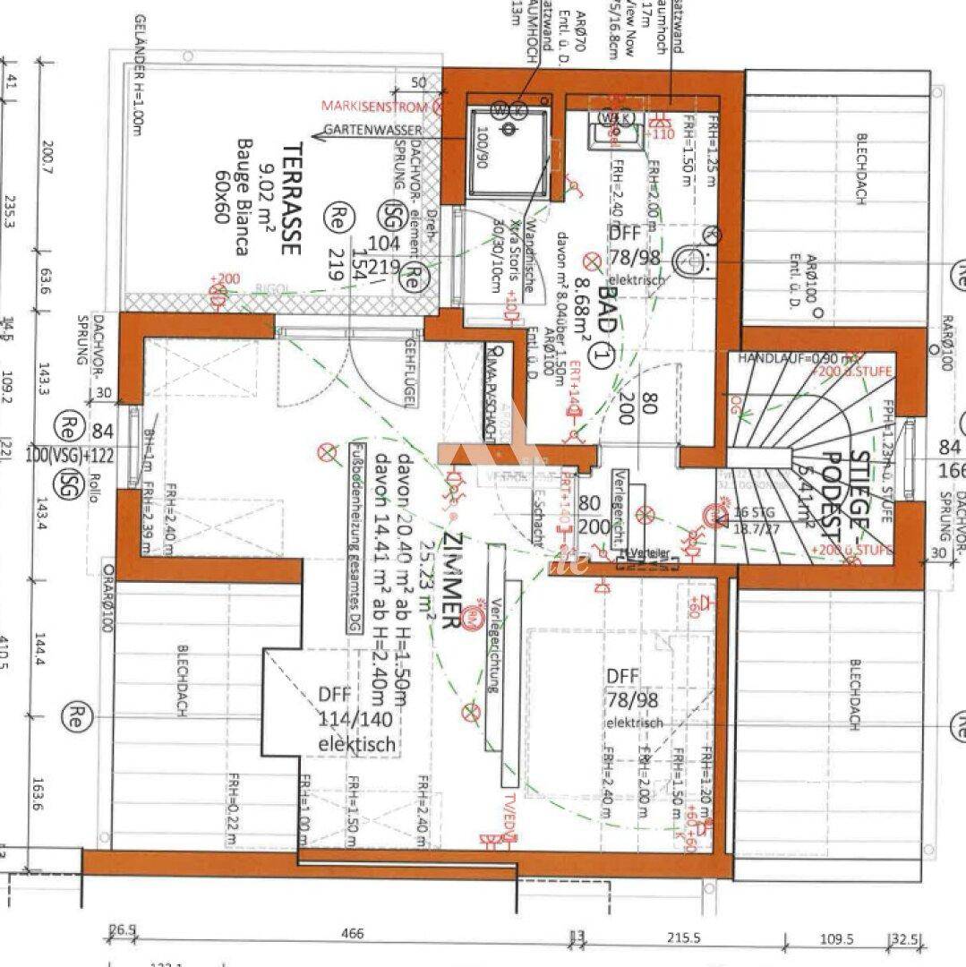 Grundriss des Dachgeschosses mit einem Zimmer, Bad und großer Dachterrasse.
