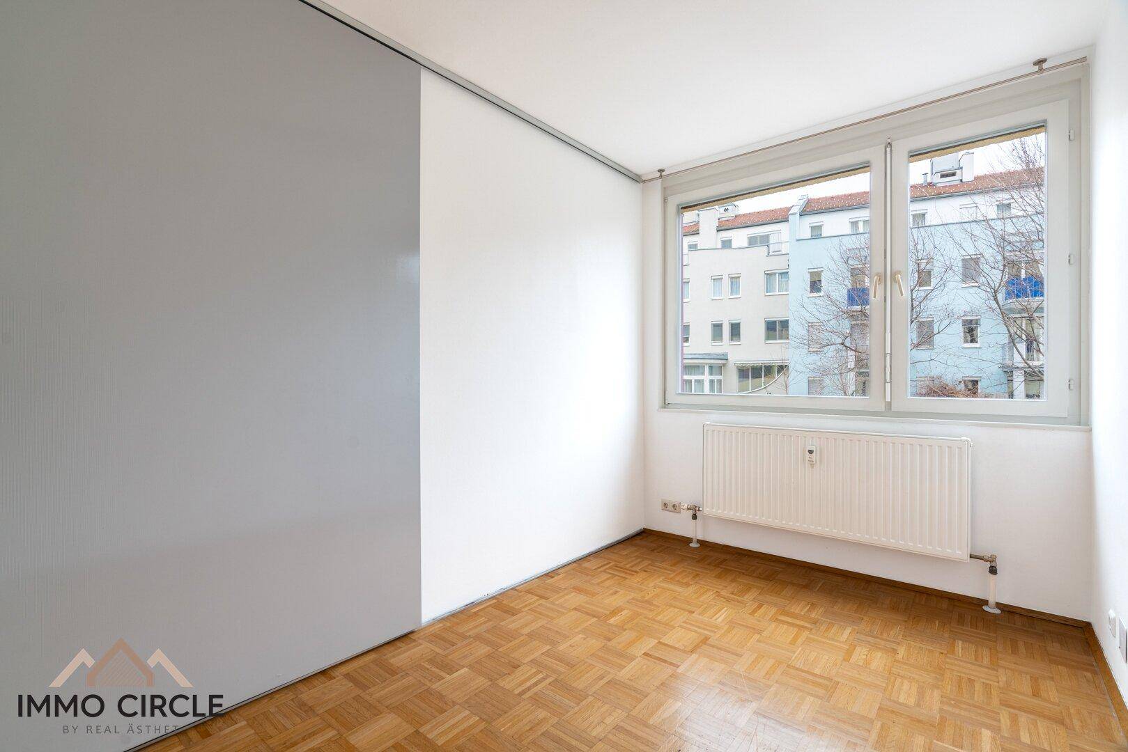 Traumhafte 4-Zimmer-Wohnung mit sonniger Loggia und hauseigenem Wellnessbereich – pohled 4