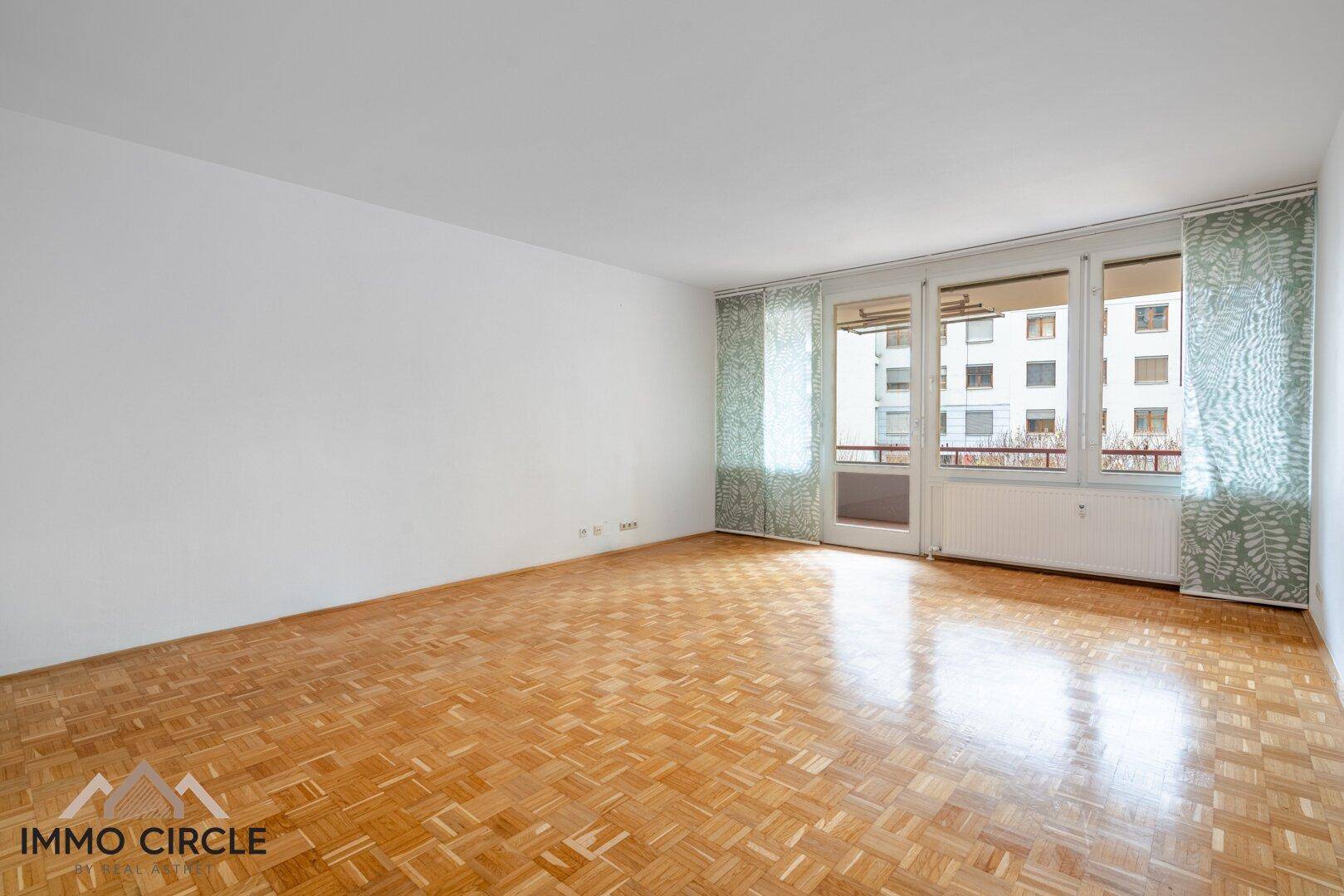 Traumhafte 4-Zimmer-Wohnung mit sonniger Loggia und hauseigenem Wellnessbereich – pohled 3