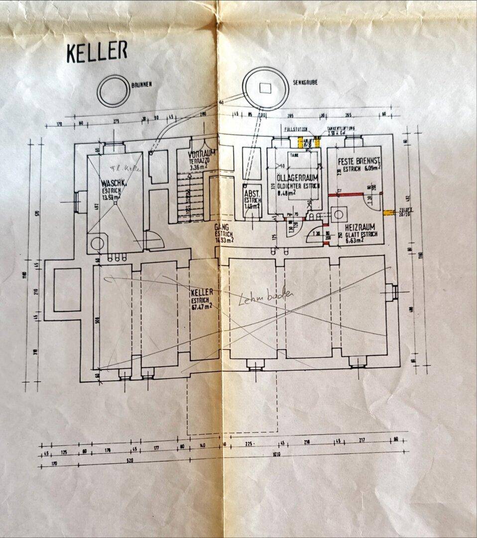 Grundriss des Kellers mit Waschküche, Heizraum und verschiedenen Lagerräumen.
