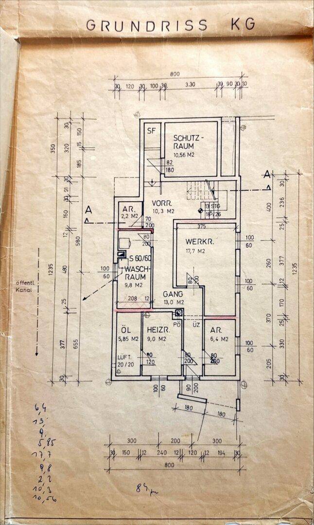 Grundriss des Kellergeschosses mit Schutzraum, Waschraum und Heizraum.
