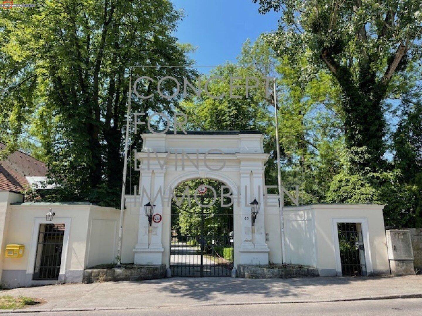 SCHLOSS LAUDON I UMGEBUNG