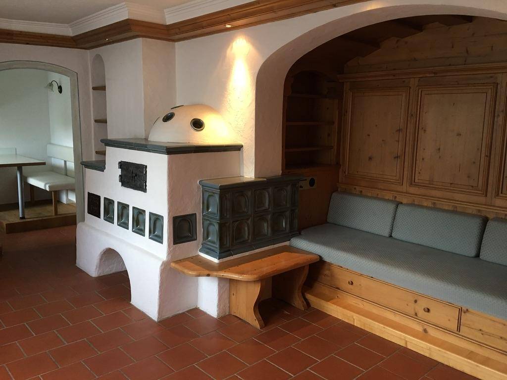 6330 Bezirk Kufstein in 6336 Langkampfen ohne Provision teilmöblierte 2-Zimmer-Wohnung mit Kachelofen, ab sofort – pohled 5