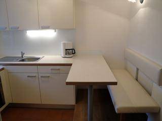 6330 Bezirk Kufstein in 6336 Langkampfen ohne Provision teilmöblierte 2-Zimmer-Wohnung mit Kachelofen, ab sofort – pohled 4