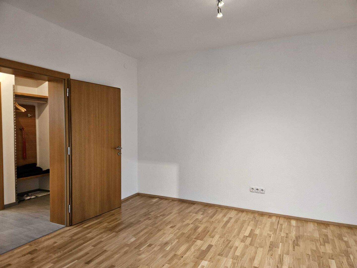 Zimmer 2, Wohnzimmer