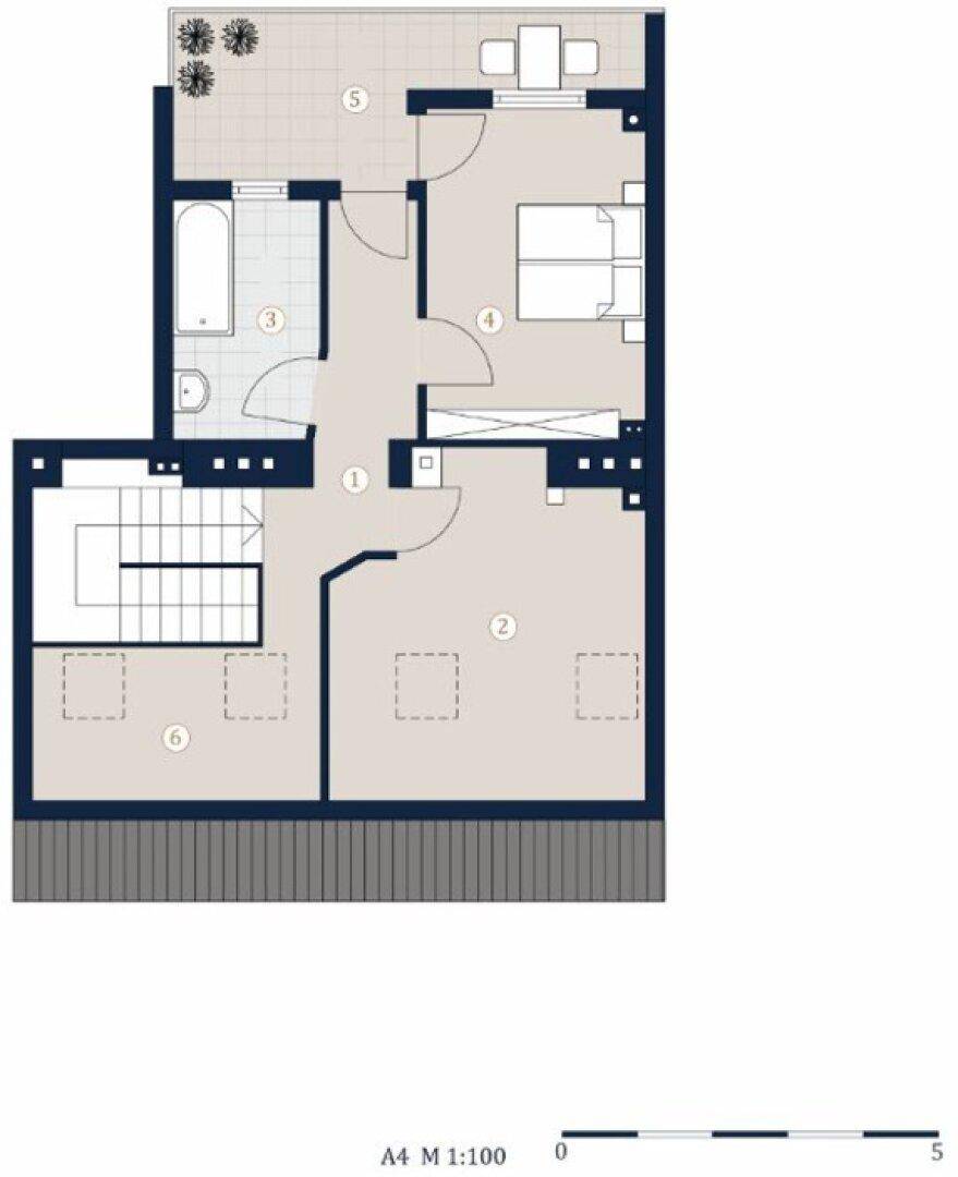 Grundriss der oberen Ebene mit Schlafzimmer, Bad und Zugang zur Terrasse.