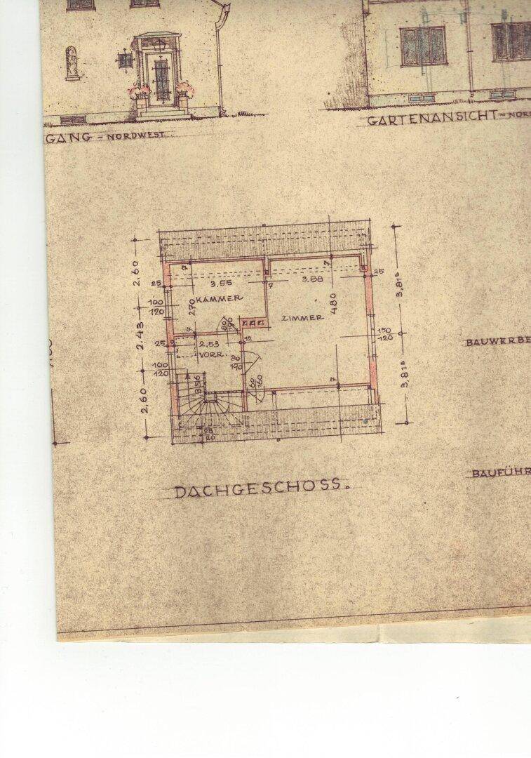 Historischer Grundriss des Dachgeschosses mit Zimmern und Treppenaufgang.