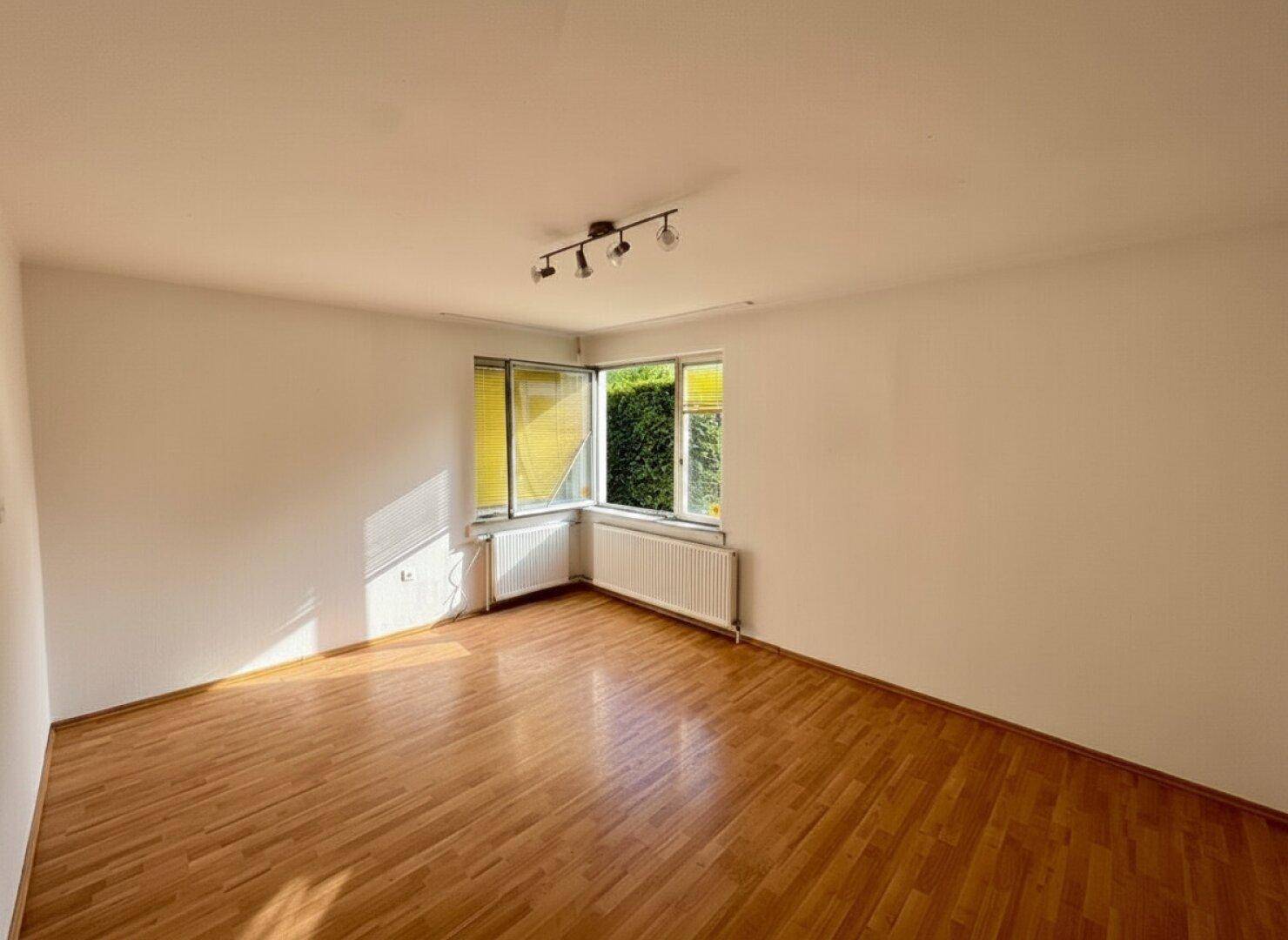 Charmantes Einfamilienhaus mit Garten in Neunkirchen – Sanierungsprojekt mit Potenzial! - Widok 6