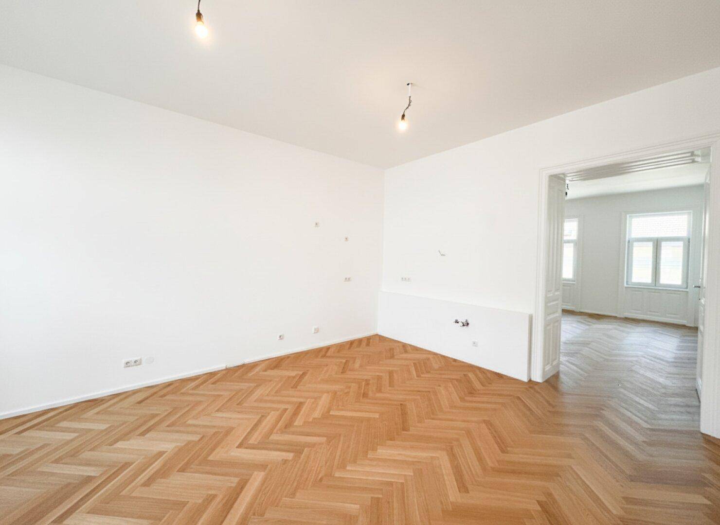 Erstbezug nach Sanierung – großzügige Wohnung mit sonnigem Balkon! – pohled 5