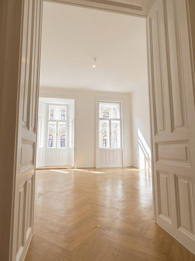 ERSTBEZUG! Generalsanierter Altbau-Charme im Herzen von Mariahilf! 3-Zimmer-Wohnung mit Erker! – pohled 6