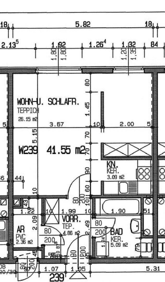 Detaillierter Grundriss einer Wohnung mit Wohn- und Schlafbereich sowie Bad und Küche.