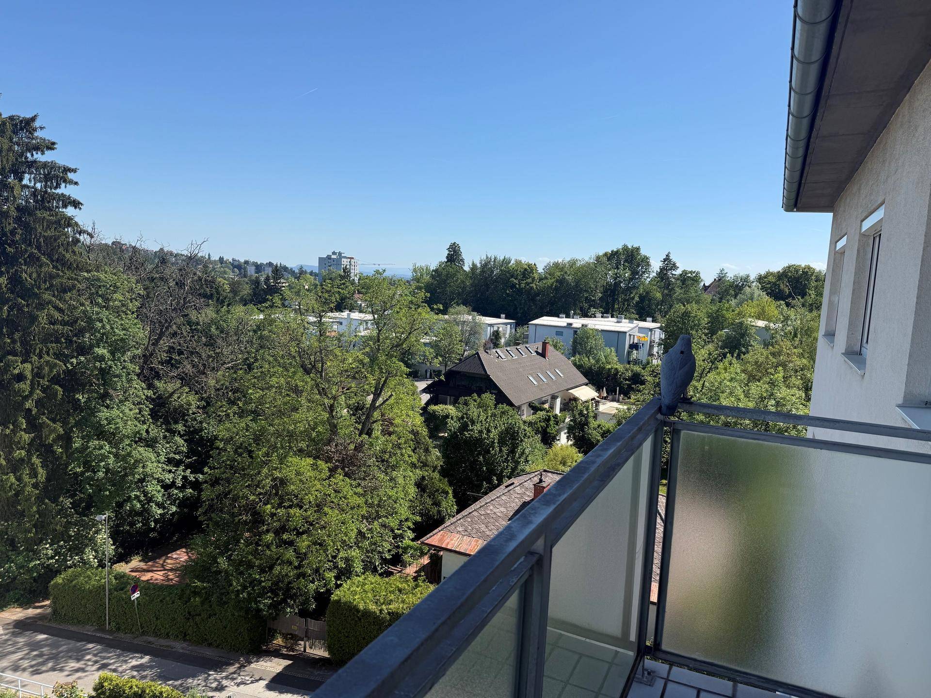 Perfekte 3 Zimmerwohnung in Graz Mariatrost mit herrlicher Ruhe ! - Ansicht 2