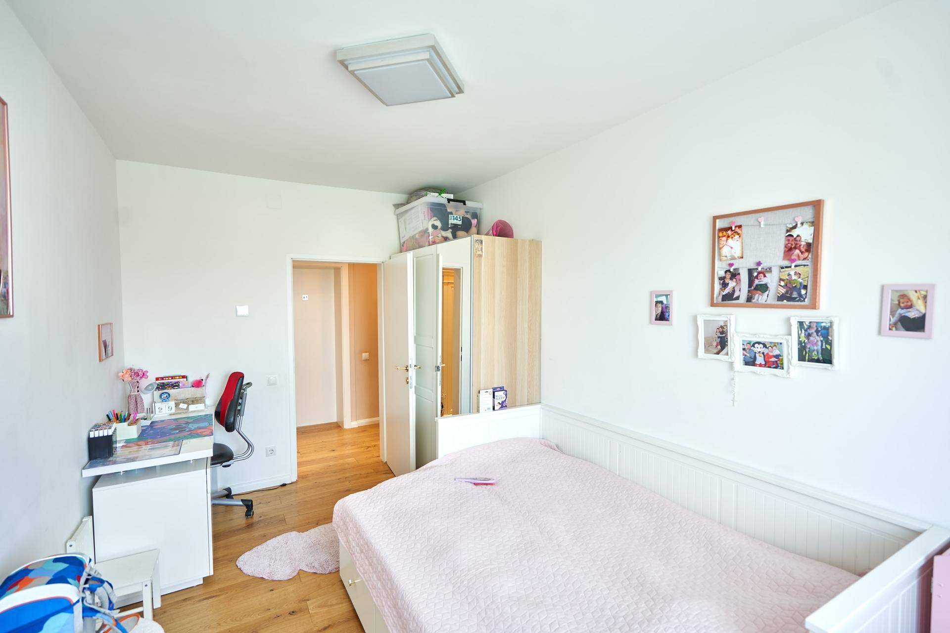 Jungfamilien aufgepasst ! Modern sanierte 4 Zimmer-Wohnung mit herrlicher - Ansicht 3