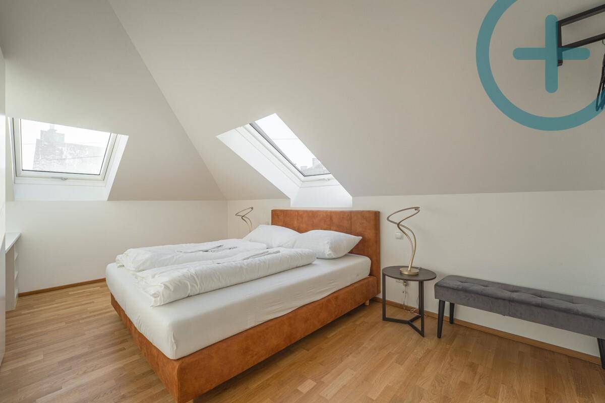 Schlafzimmer 2