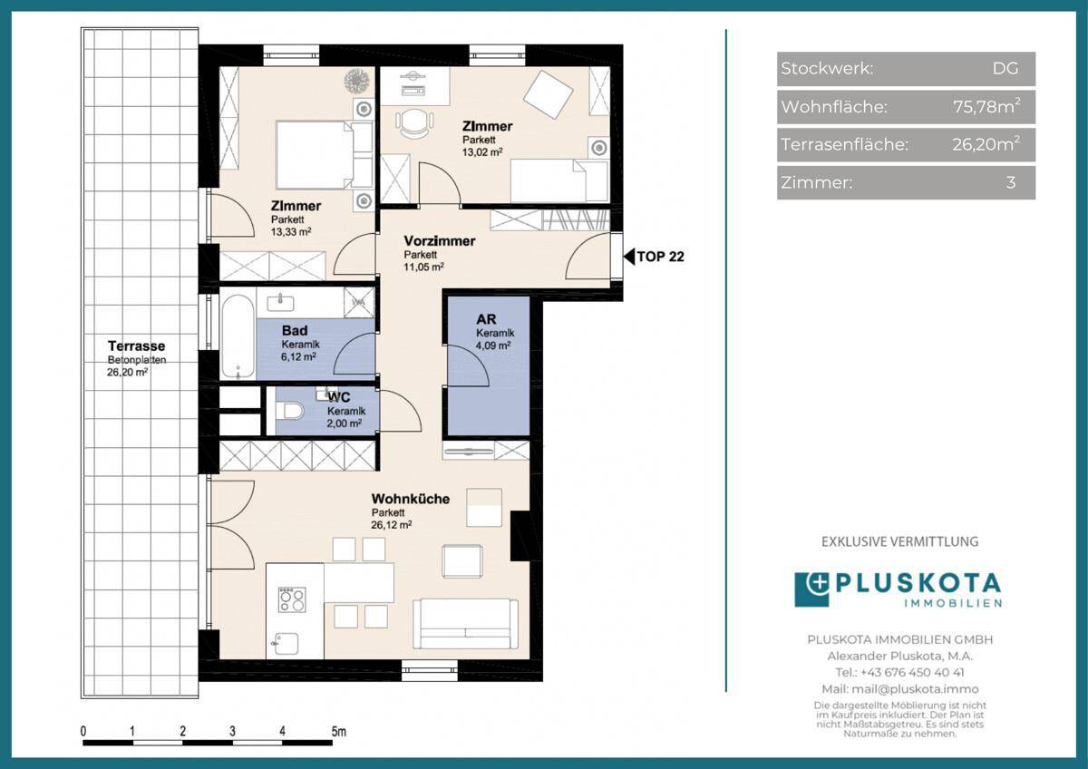Detaillierter Grundriss einer Wohnung mit drei Zimmern, Wohnküche und großer Terrasse.