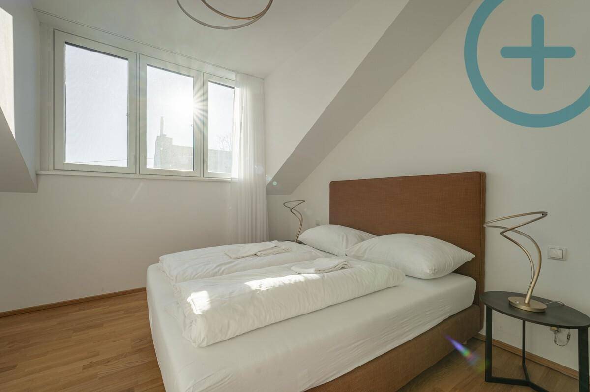 Schlafzimmer 1