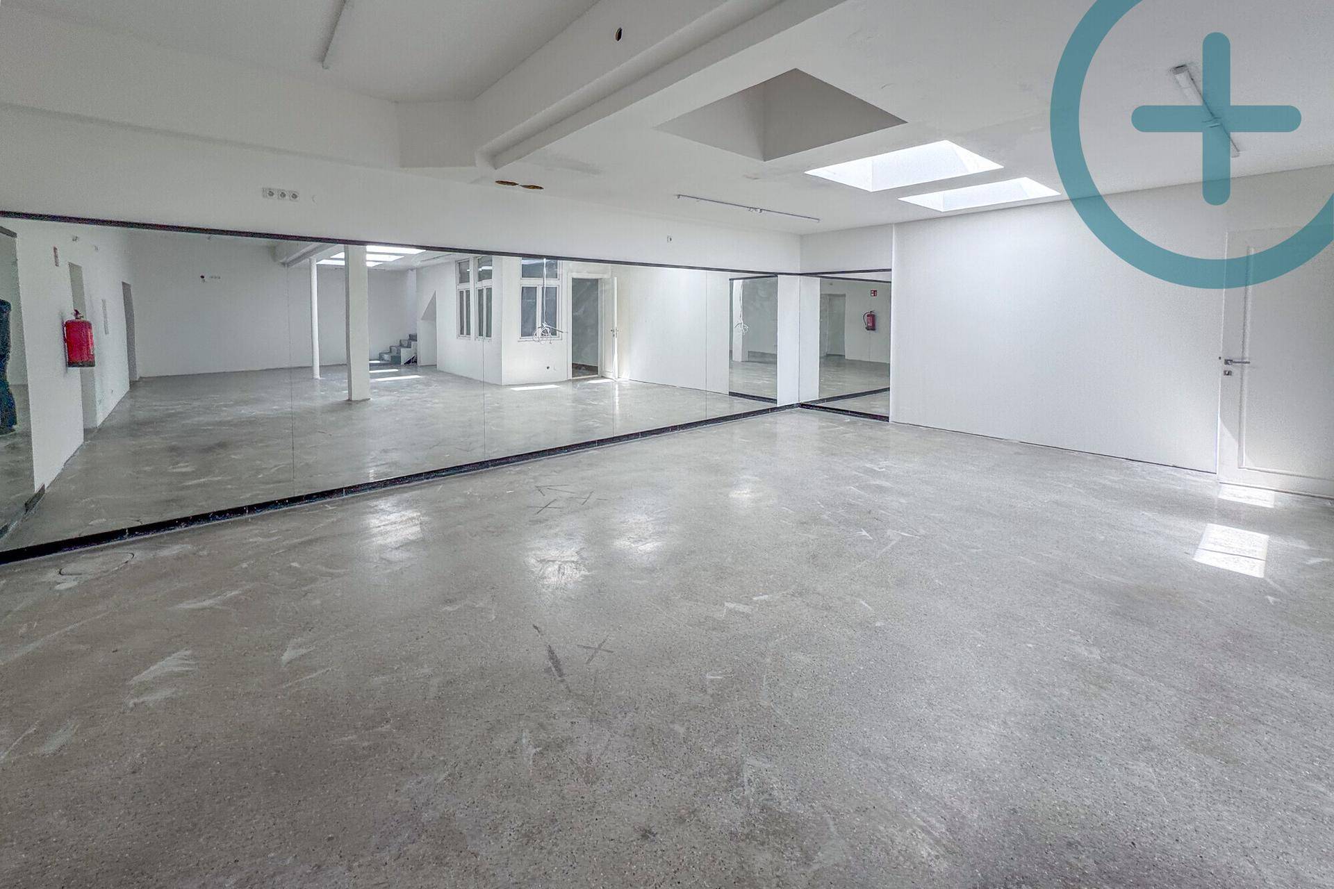 Helles Gymnastikstudio in der Nähe des Wilhelminenbergs - Ansicht 2