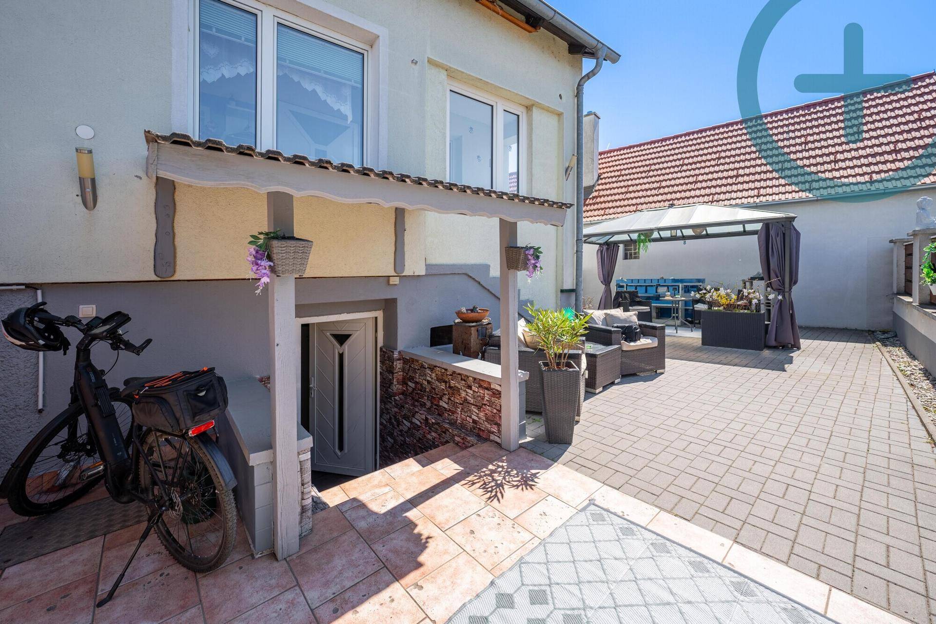 Natur, viel Platz &amp; Privatsphäre: Einfamilienhaus mit Swimmingpool! - Ansicht 4