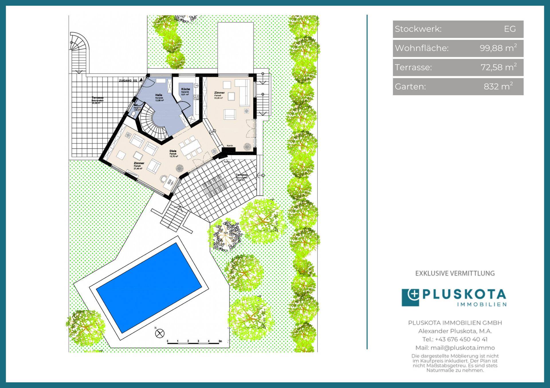 Grundriss des Erdgeschosses mit Wohnbereich, Küche, großer Terrasse, Garten und Pool.