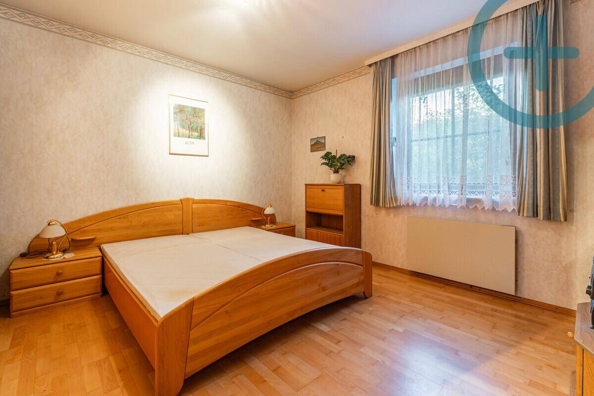 Schlafzimmer 2