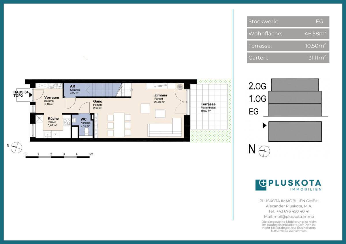 Grundriss des Erdgeschosses mit Küche, Wohnbereich, Terrasse und Garten.