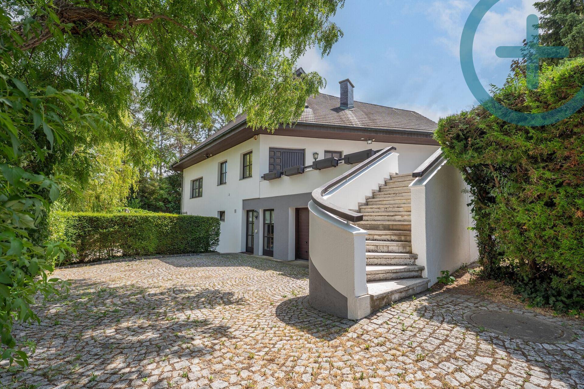 Charmante Landhausvilla mit Pool &amp; Privatsteg - Ansicht 3
