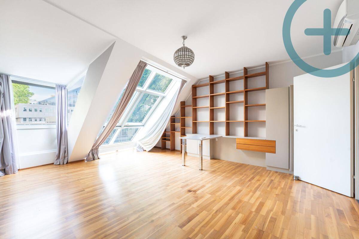 Schlafzimmer 1