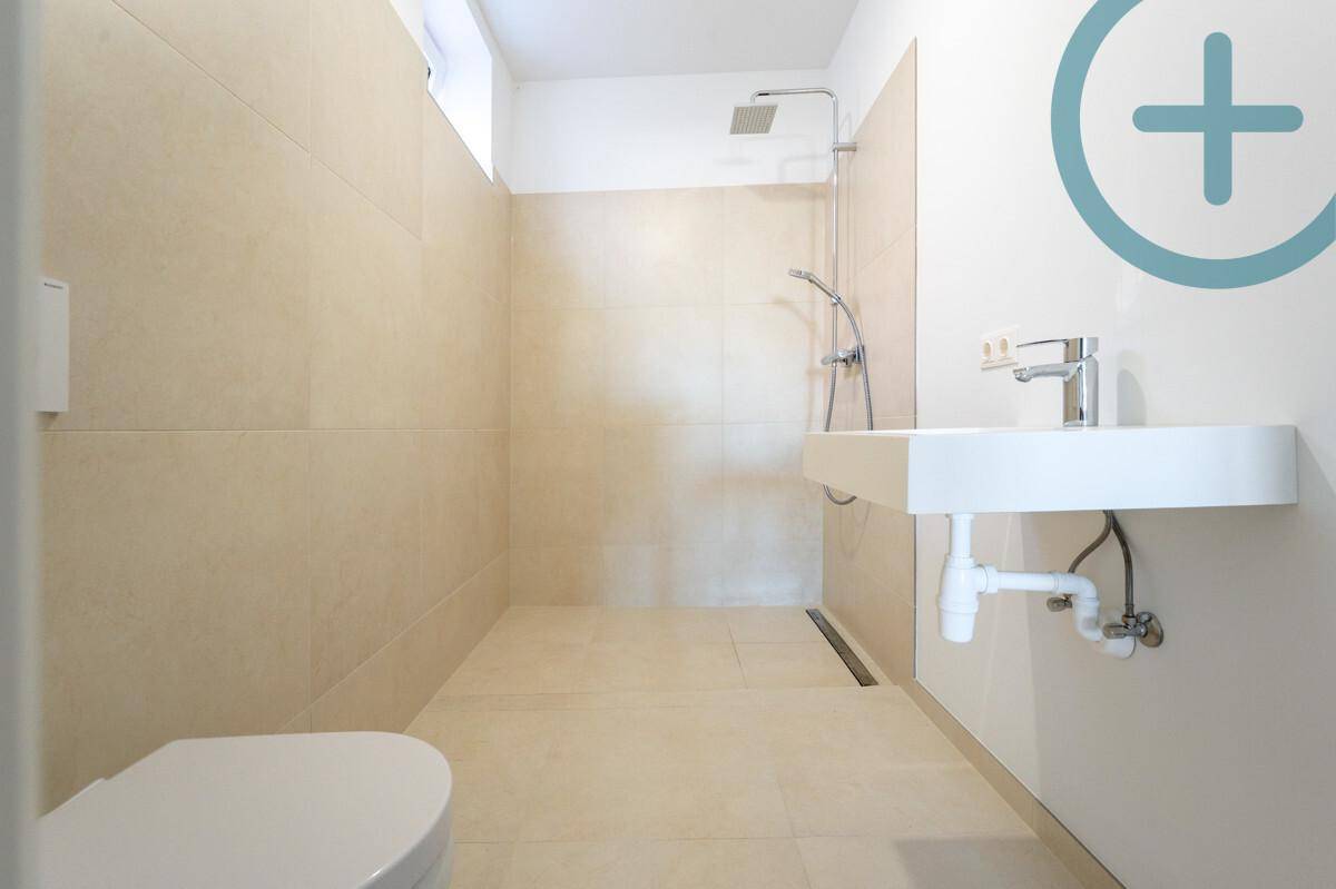 Badezimmer 2