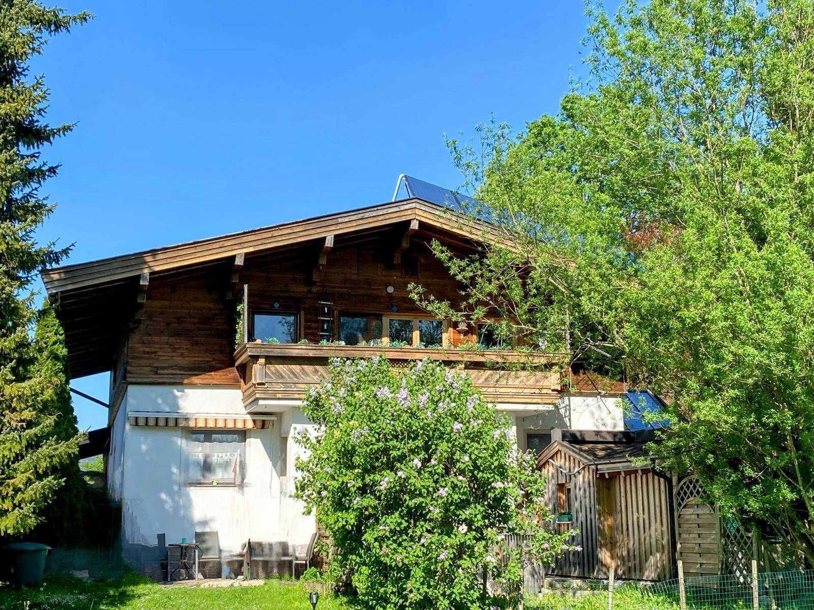 Landhaus mit exzellenter Aussicht und 4 Wohneinheiten – pohled 6