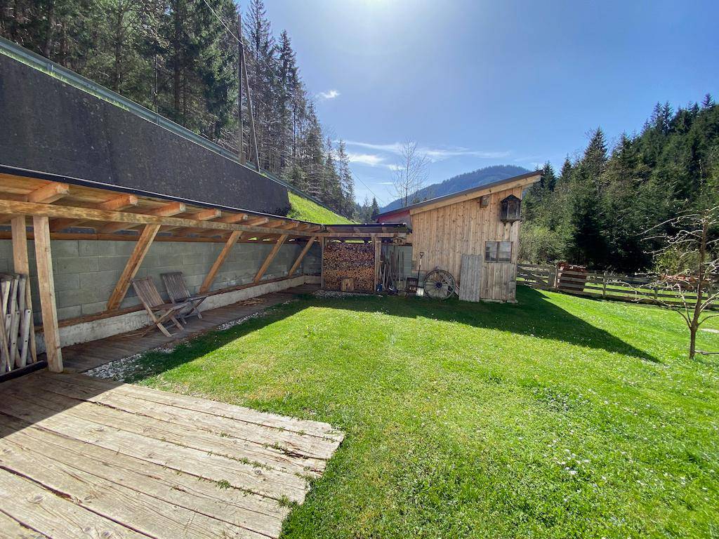 Garten und Gerätehaus/Werkstatt