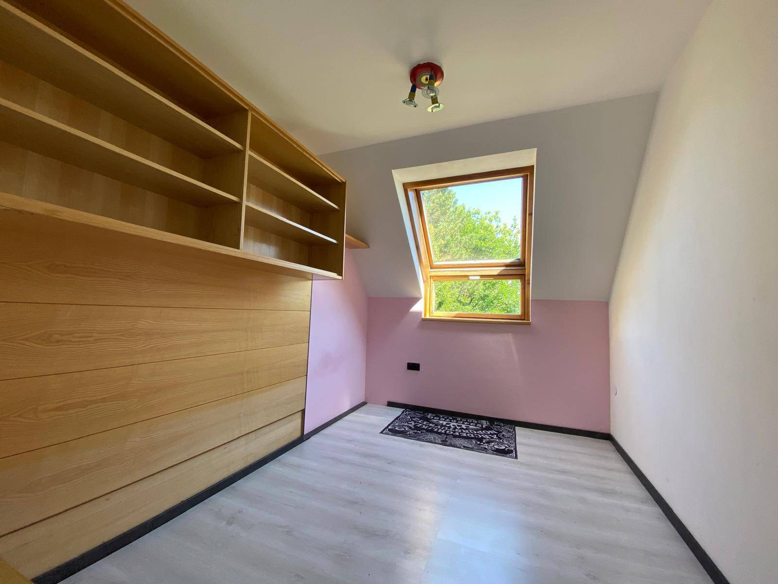 2. Schlafzimmer