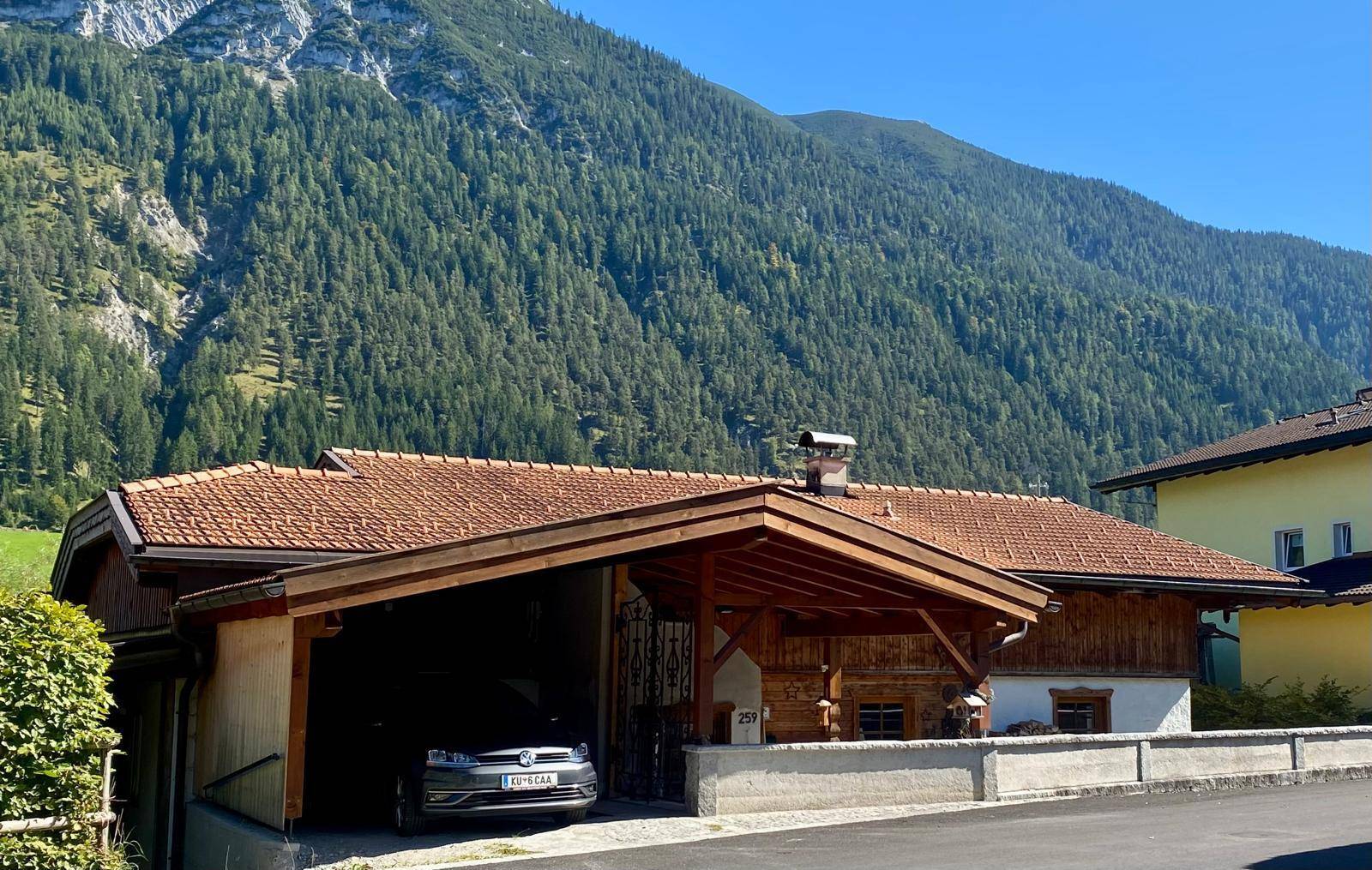 Liegenschaft mit Carport 1. und Startklar zum Achensee...